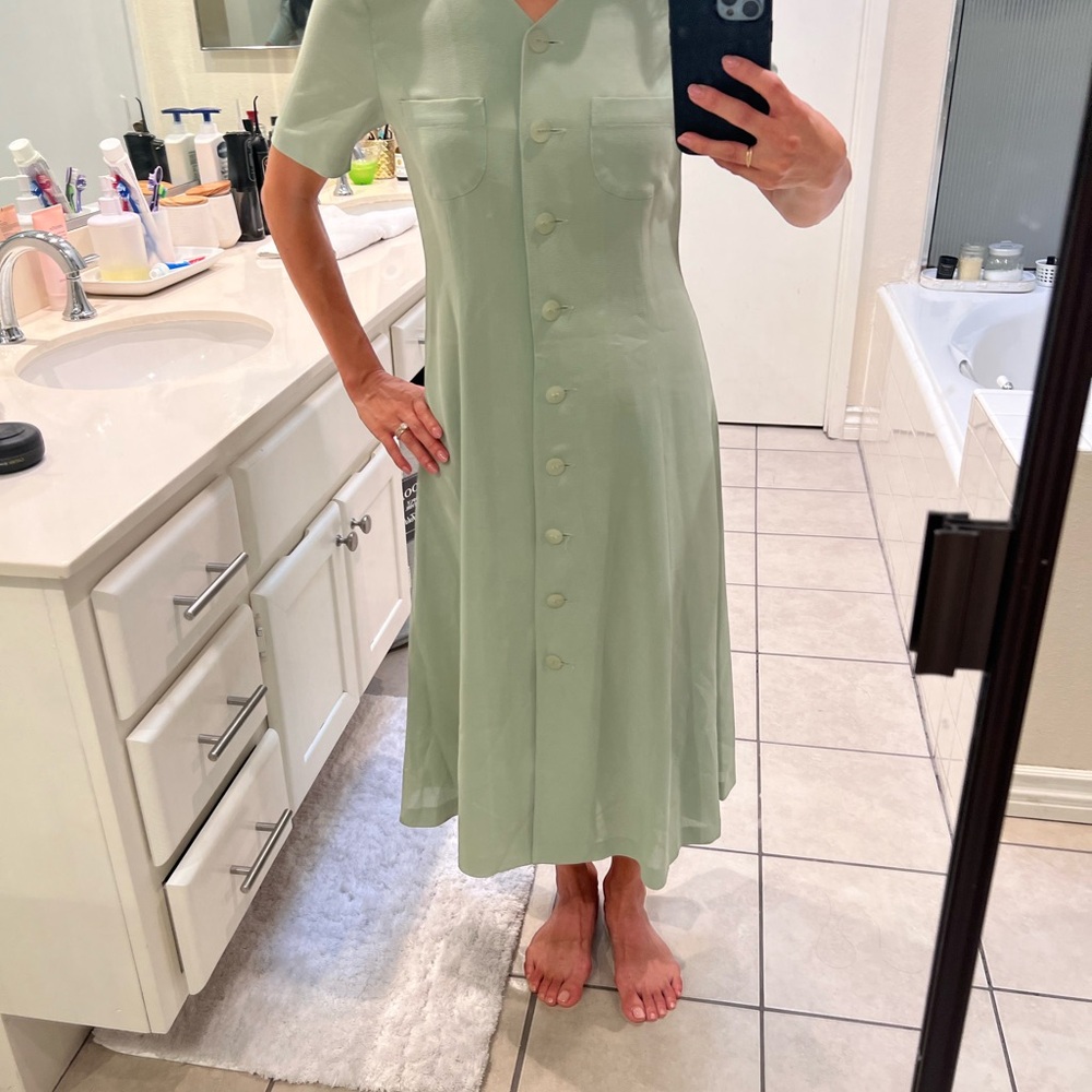 Elegant Mint Green Button-Down Dress